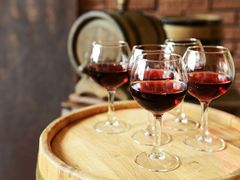 wine_tasting_shutterstock_222583465