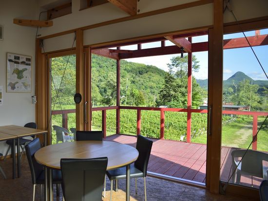 八剣山ワイナリー