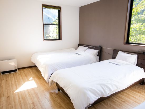 グランピングコテージ1泊2日　水上キャンプ場リバーストーン　バギーorカヌーor山菜狩り付きプラン有＜BBQディナー＆朝食付／温泉割引券付き／みなかみ＞