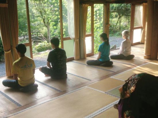 福王山 正覚寺 日帰り修行体験｜坐禅・精進料理・法話・作務など お写経体験付きプランあり！＜1名様より受付／飯能市＞