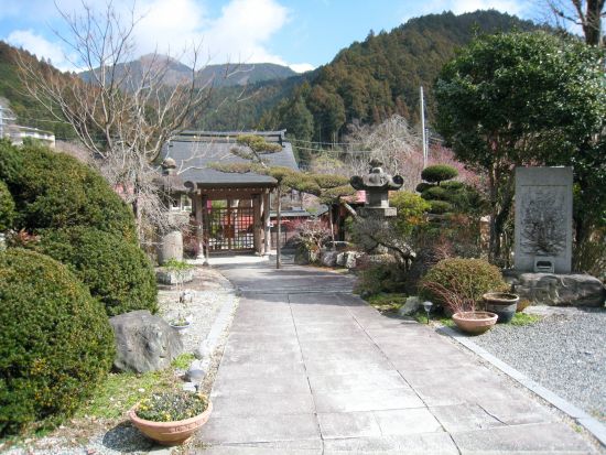星空観賞で心のデトックス！福王山 正覚寺 宿坊体験｜夕・朝食付 1泊2日 坐禅・精進料理・朝のお勤め・法話・作務など＜1名様より受付／飯能市＞