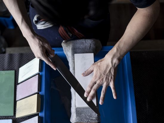 包丁砥ぎ体験ワークショップ 包丁専門店「三浦刃物店」の技術スタッフが教える家庭用包丁の研ぎ方＜11時・14時・17時／約50分／名古屋市＞