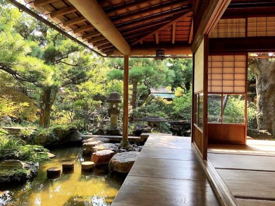 貸切観光ツアー　松井秀喜ミュージアム＋兼六園＋武家屋敷＋忍者寺＜6時間／小松空港発 金沢市内着＞