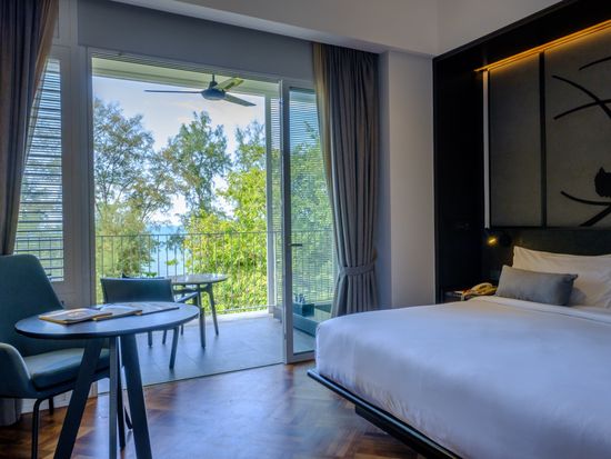 Lone Pine Deluxe Seafacing Room 