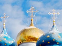 Russia_Sergius_Posad_Assumption_Cathedral_in_Trinity_Lavra_shutterstock_510803626