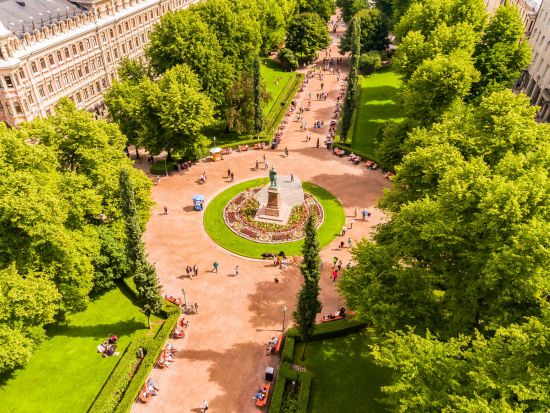 プライベートツアー 徒歩 or 専用車 ＜日本語ガイド／4時間／延長可／ヘルシンキ発＞*1〜6名グループ料金