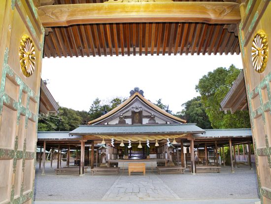 宗像市内発着貸切観光タクシー　宗像大社・新原古墳など「沖ノ島と世界遺産群」をめぐる＜3.5時間／1～9名／宗像市発＞by みなとタクシー