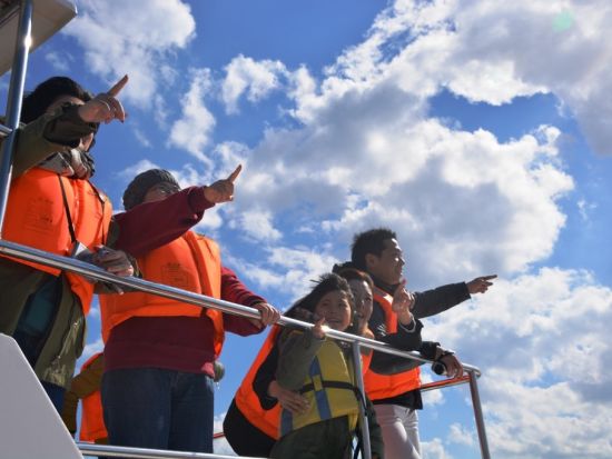 那覇発ホエールウォッチング　酔止め薬付き＆揺れに強い船♪GoPro付パラセーリングセットプランあり！＜全額返金保証／当日予約可＞