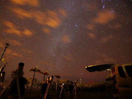 星空観賞ナイトツアー 6名までの少人数制＆1人1台の望遠鏡貸出で本格的な天体観測＜夜／送迎付き／小笠原諸島・父島発＞byマッチの星空屋さん