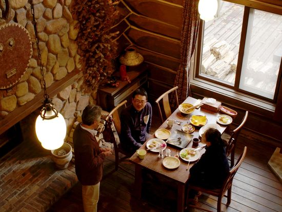 select.00_06_50_20.Still014