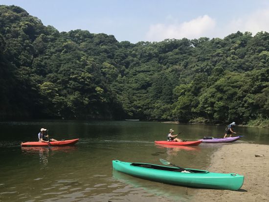 リバーカヤック 半日コース 穏やかな流れの安房川は初めてでも安心！by 登山用品レンタルの山下