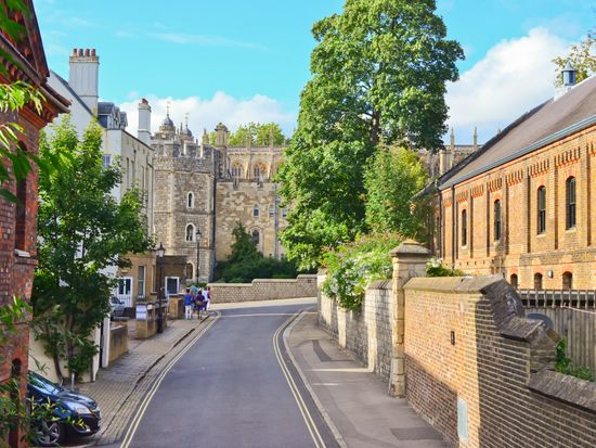 UK_Windsor city_shutterstock_727511662