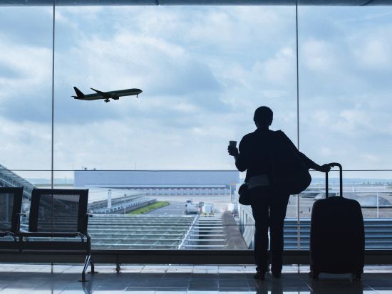 【空港送迎】ノイバイ国際空港⇔ハノイ市内またはハロン湾＜貸切／最大6名／現地語ドライバー＞