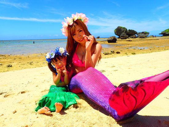 マーメイドスイム 人魚になって泳ごう！撮ろう！海外でも人気のビーチフォト体験＜写真無料／カット数無制限／本島中部 恩納村＞