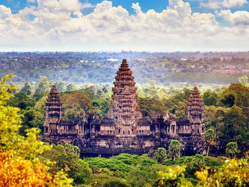 Cambodia_Siem Reap_Angkor Wat_shutterstock_680120968