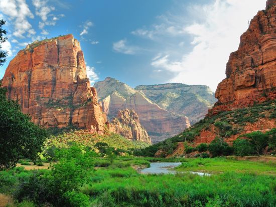 グランドサークル3泊4日ツアー　グランドキャニオン＆アンテロープ＆ブライスキャニオン＆ザイオン ＜4～8月／1名から催行／日本語アシスタント／ロサンゼルス発＞