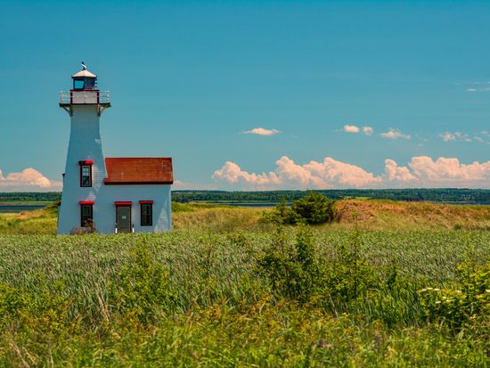 Canada_Prince Edward Island National Park Lighthouse_shutterstock_676751074