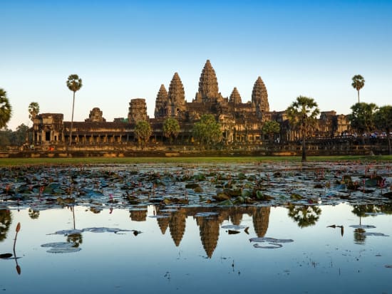 Cambodia_Siem_Reap_Angkor_Wat_Temple_shutterstock_43264741