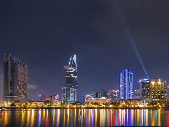 サイゴン川ディナークルーズ「サイゴンプリンセス号」＜往復送迎付／夕食付き／日本語ガイド＞