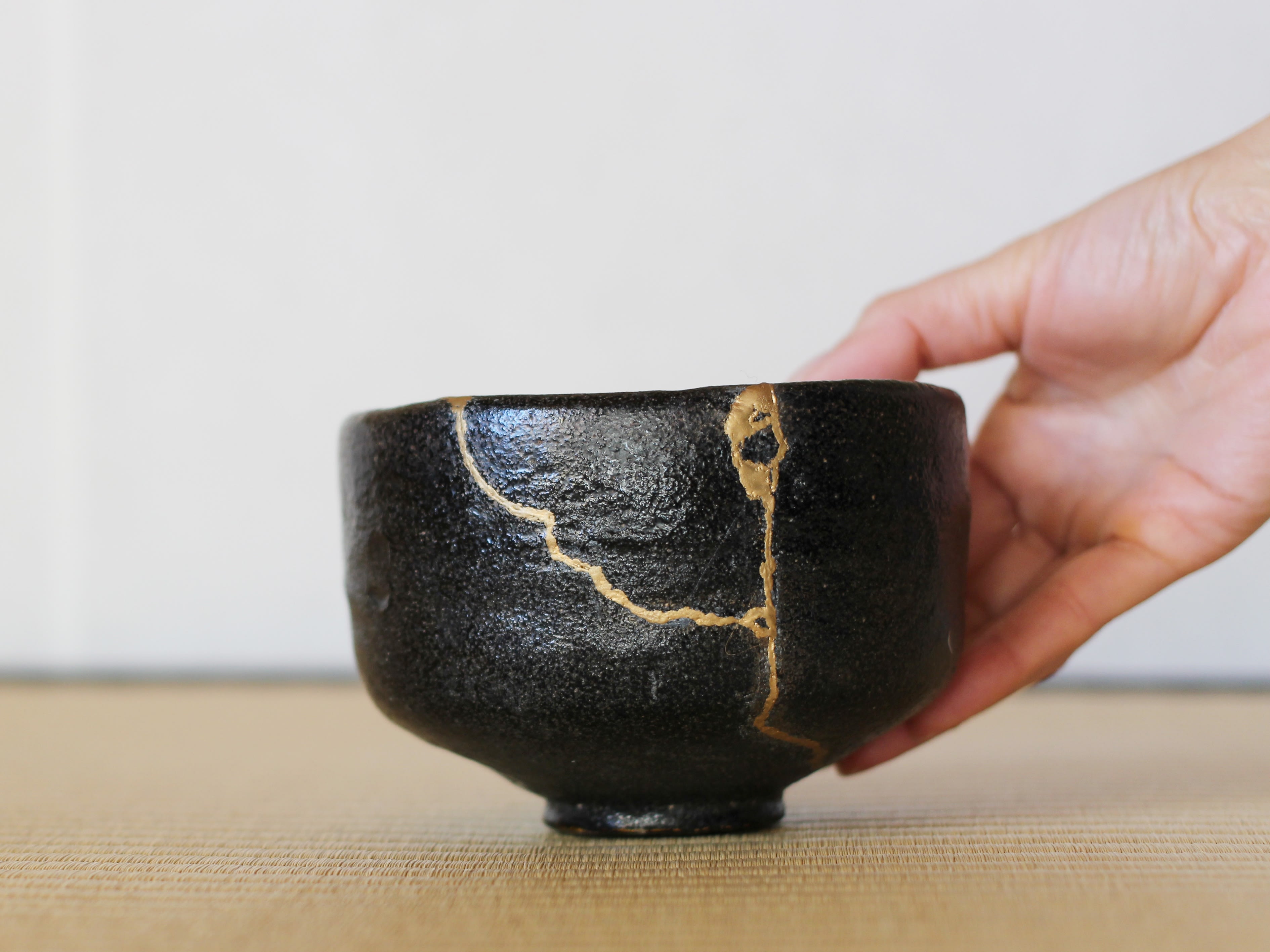 repairing pottery with gold