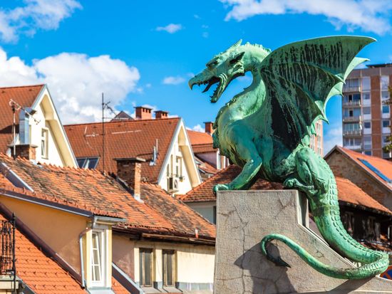 Ljubljana_Dragon bridge_shutterstock_324365696