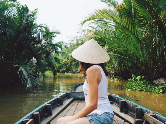 メコン川クルーズ＆永長寺観光ツアー　馬車乗車や蛇園など豊富なアクティビティ付きプランあり＜現地ガイド（日本語可）／象耳魚の昼食＞