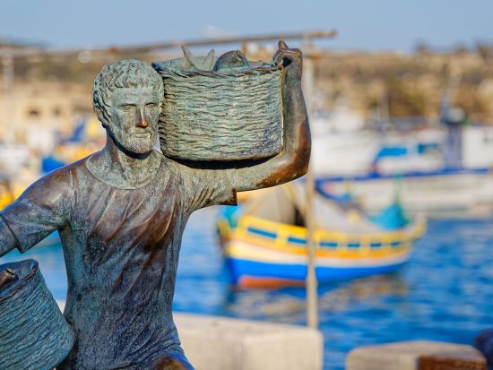 【空港送迎】マルタ島またはゴゾ島ホテル ⇒ マルタ国際空港 ＜貸切／英語ドライバー＞