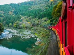 Japan_Kyoto_Arashiyama_Sagano Romantic Train_Summer_shutterstock_733474084