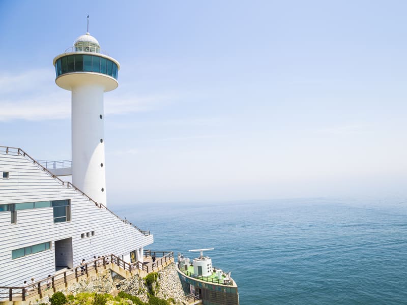 Korea_Busan_Taejongdae lighthouse_太宗台_shutterstock_413181574