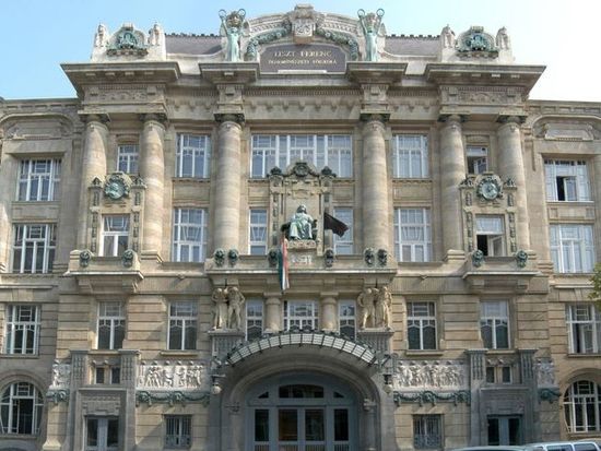 8.Liszt Music Academy