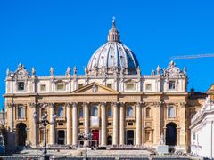Italy_Rome_Vatican-Museums_shutterstock_230195953