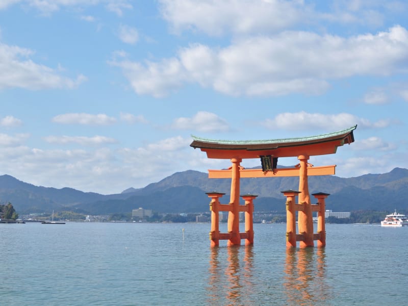 貸切観光タクシー 宮島 厳島神社日帰りツアー 到着したら自由散策 4時間 1 9名 広島市内 空港発着 4名参加で1名6 444円 Byカープタクシー 広島の観光 遊び 体験 レジャー専門予約サイト Veltra ベルトラ