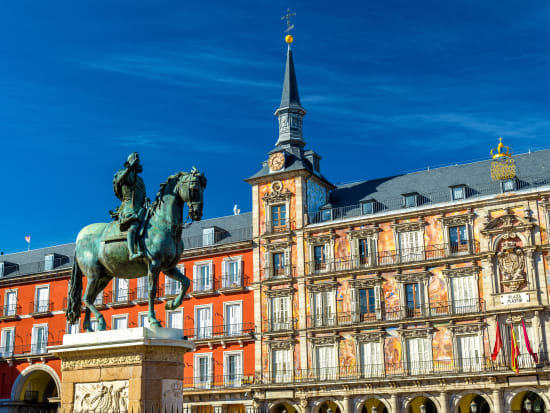 Spain_Madrid_Plaza_Mayor_Statue_of_Philip_shutterstock_521518993