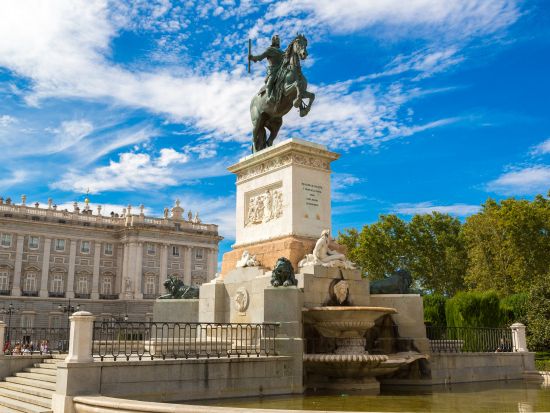 マドリード3大美術館を制覇！プラド美術館＆ソフィア王妃芸術センターへご案内　ティッセン・ボルネミッサ美術館チケット付き＜貸切／日本語ガイド＞by Mybus