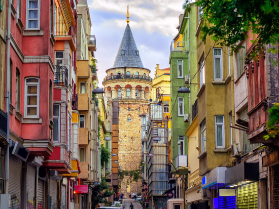 Turkey_Istanbul_Galata Tower_shutterstock_554343394