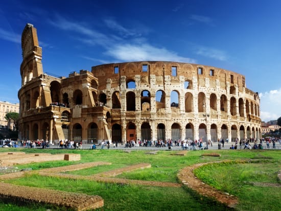 Italy_Rome_Colosseum_shutterstock_88957447
