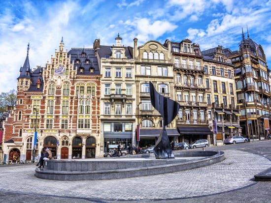 Belgium_Brussel_City_buildings_houses_streets_shutterstock_470861693