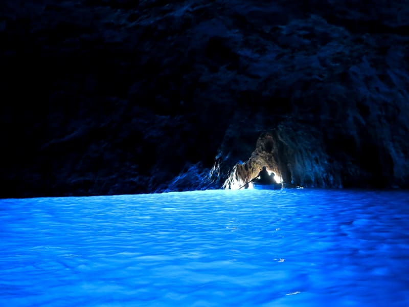 Italy_capri_Blue grotto cave_shutterstock_655508248