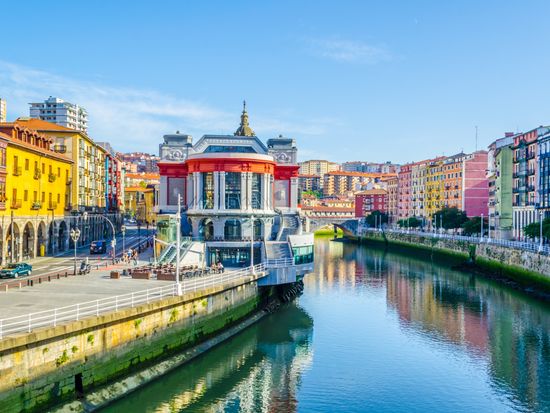 Spain_Northern Spain_Bilbao_Mercado Ribera_shutterstock_1067487275