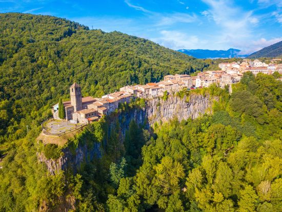 カタルーニャ地方4つの村めぐり　1日観光ツアー ＜英語ガイド＞