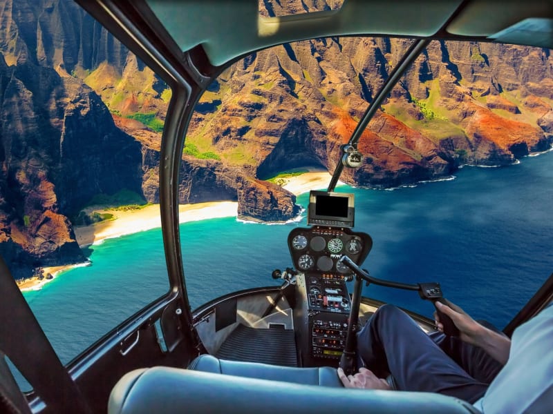 Helicopter_NaPali_123RF_67086817