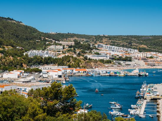 Portugal_Lisbon_Sesimbra_Setubal_shutterstock_1158510694