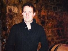 5 当日お会いする予定のベルトラン・デュガ氏