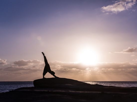 『日本初ヨガの聖地』種子島でヨガレッスンツアー！ヨガの聖地巡礼＋薬草茶付き ＜ヨガマット無料レンタル可／ウェアレンタルあり／送迎付き＞byれい子ヨガ教室