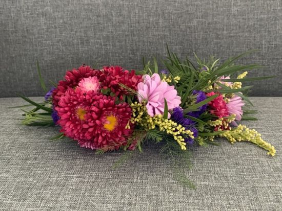 フラワーアレンジメントワークショップ＜手作り体験教室＞オリジナルのレイ作りに挑戦　By Hanapua Flowers