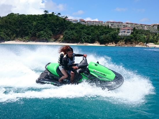 パラセーリング やんばるの森と海をバックにパラセーリング！バナナボートなど選べるセットプラン＜名護市発＞