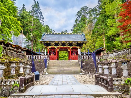 Japan_Tochigi_Nikko_Futarasan Shrine_shutterstock_428657122