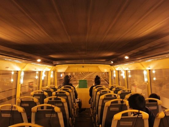 オープントップバス観光ツアー　沖縄の見所を効率良く巡るコース！青い空と澄んだ空気を味わおう＜0歳からOK／那覇発＞