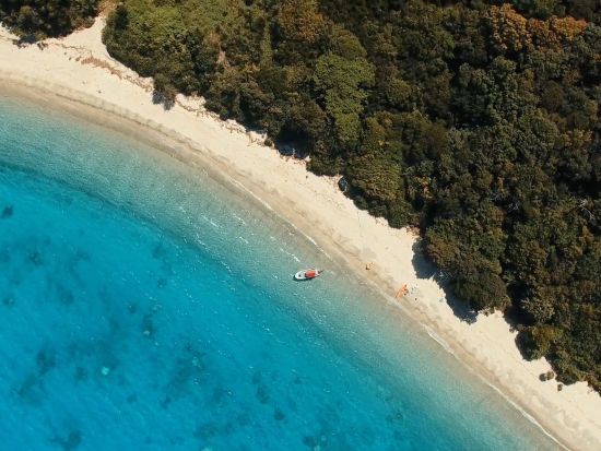 【6～10月】奄美の秘境コウトリビーチ上陸1DAYツアー シュノーケル＆お弁当付 SUP体験付きのプランもあり＜龍郷町 芦徳漁港集合＞