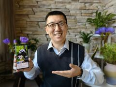 成都パンダ基地の解説員